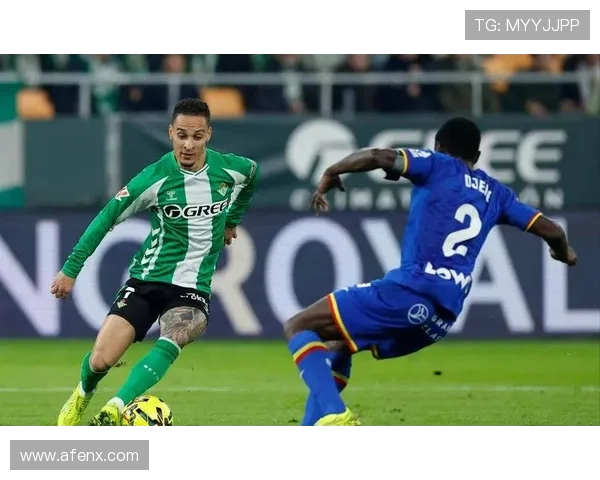 安东尼赛后不悦怒怼贝蒂斯球迷 安东尼赛后不悦怒怼贝蒂斯球迷